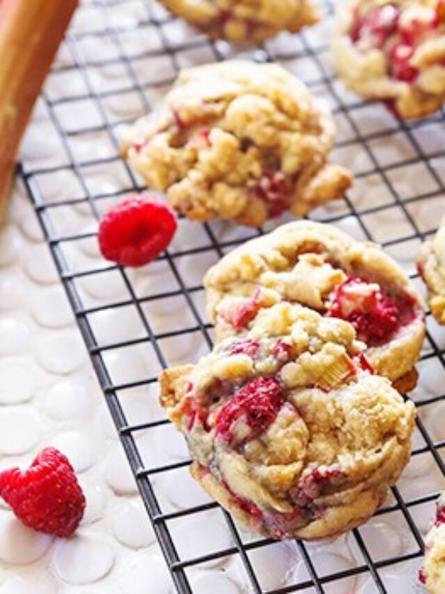 Spring Rhubarb Cookies with Raspberries Recipe