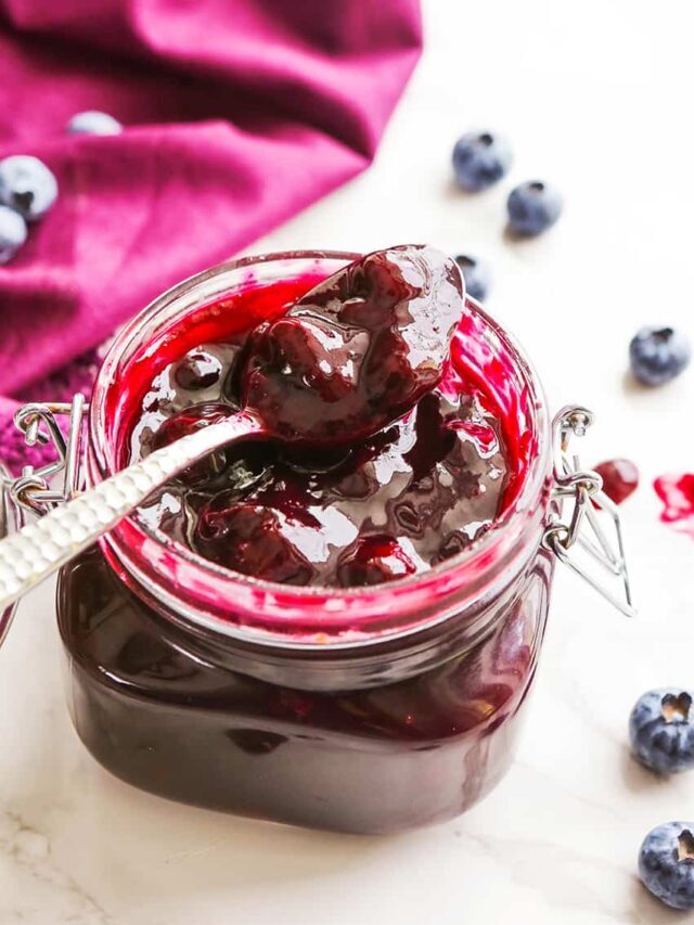 10 Minute Blueberry Sauce