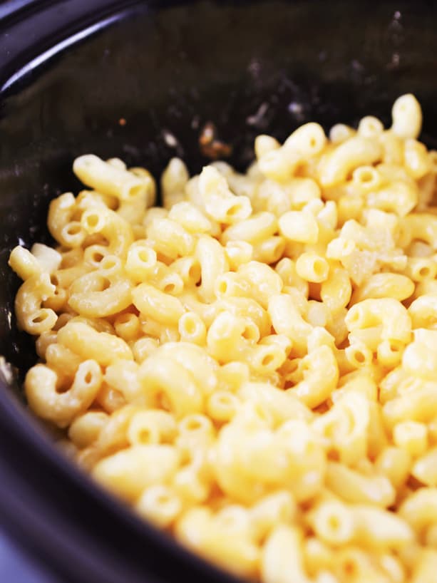 Crockpot full of creamy cheesy mac and cheese. 