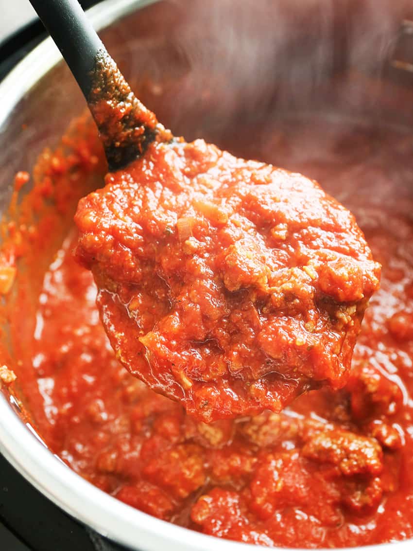 Instant Pot Spaghetti Sauce Recipe - VIDEO - pipandebby.com