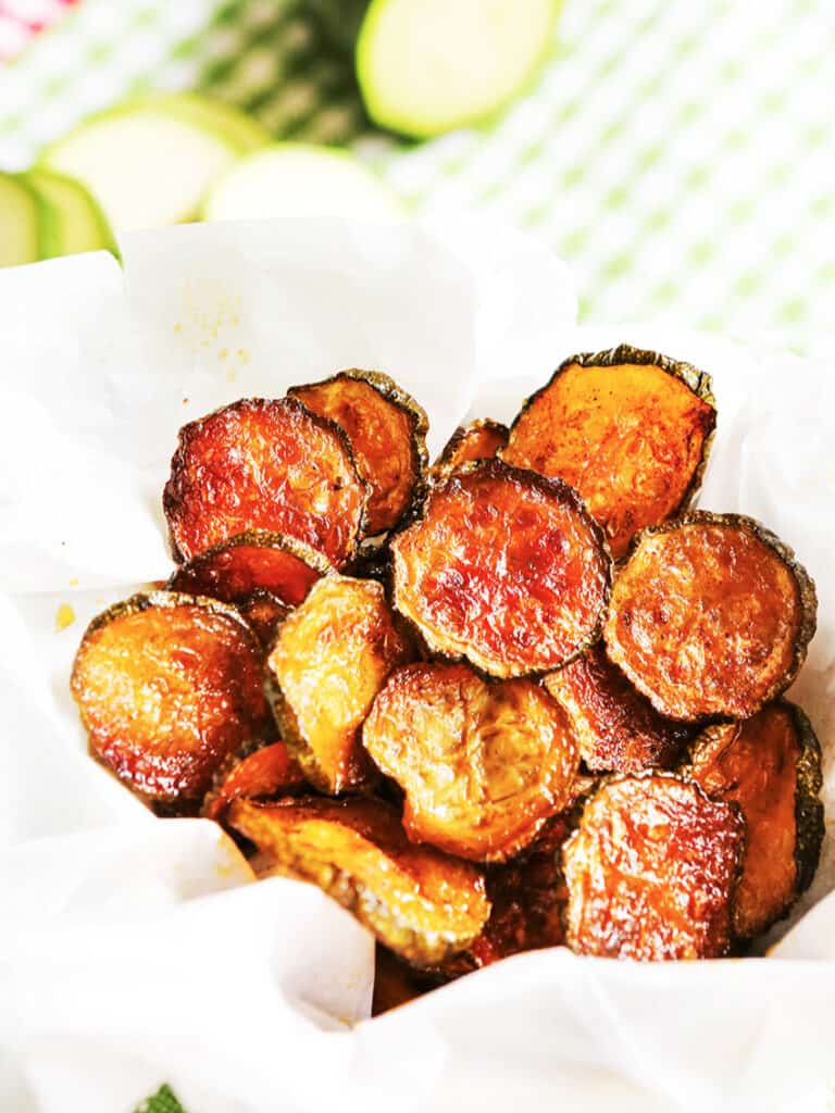 Basket of baked zucchini chips. 