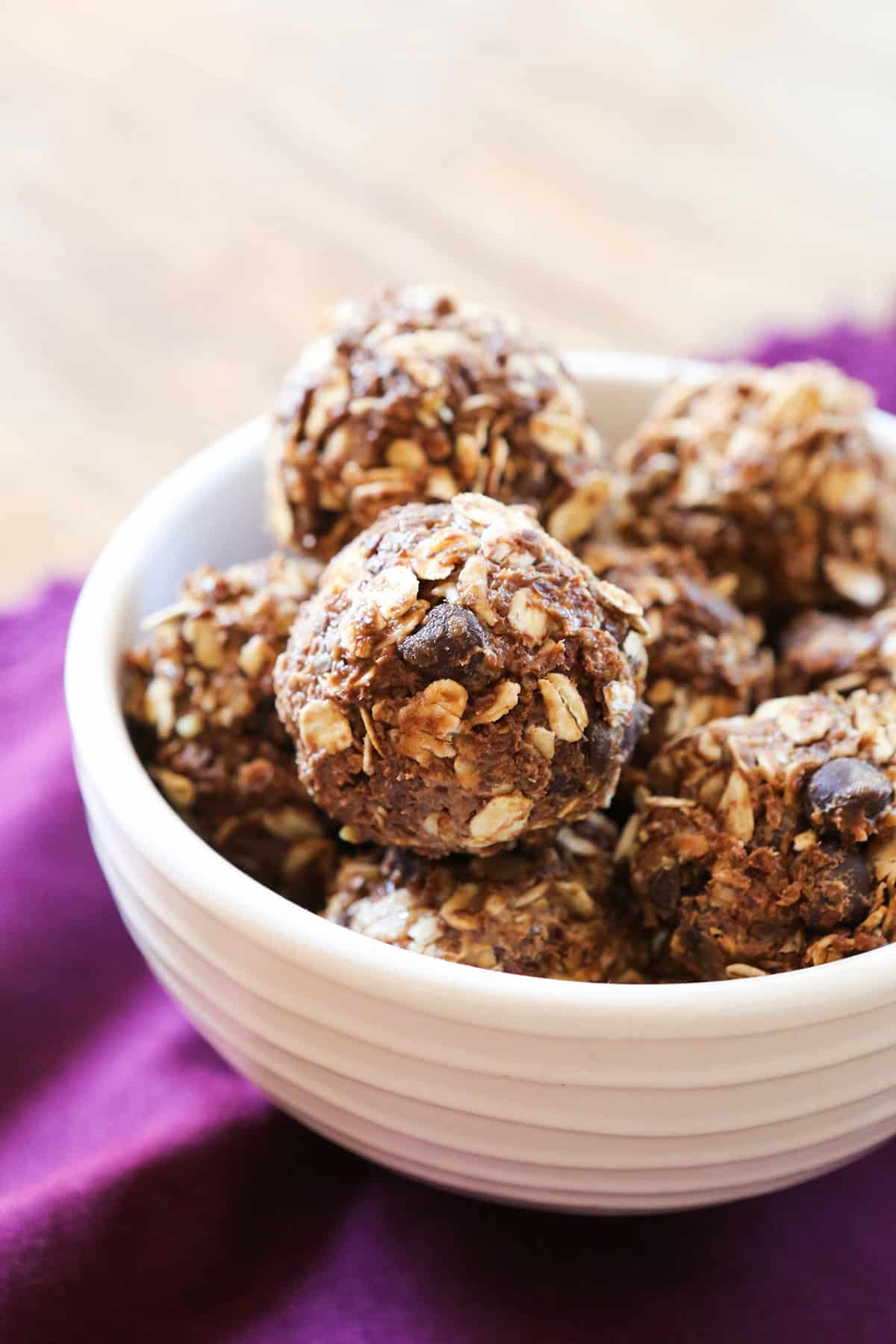 Close up of a bowl filled with snack bites.