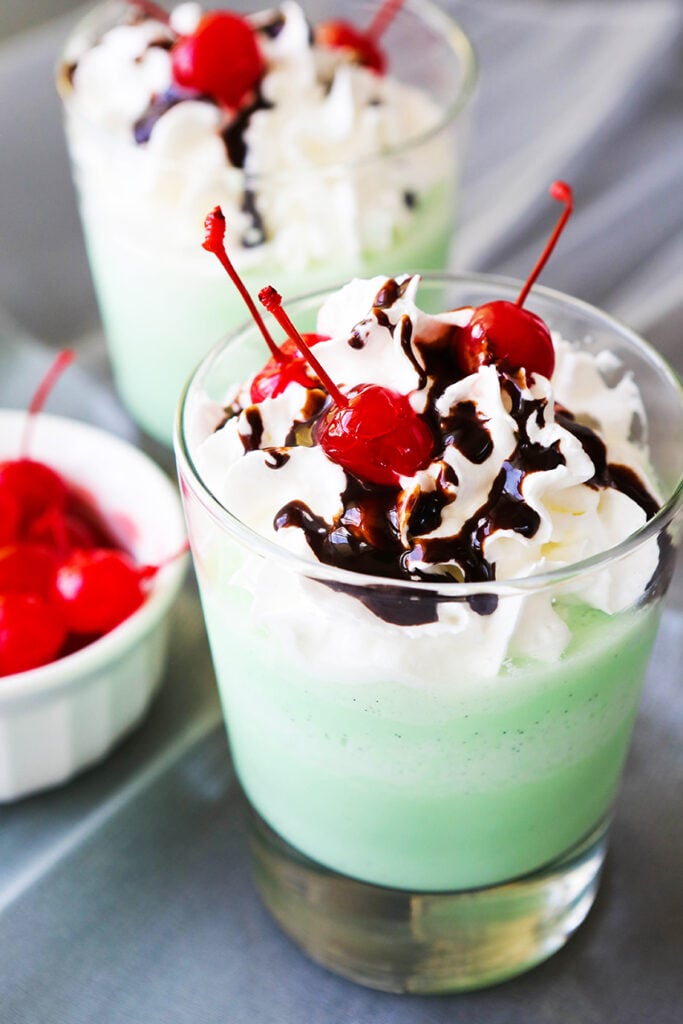 shamrock shake recipe with whipped cream and other toppings