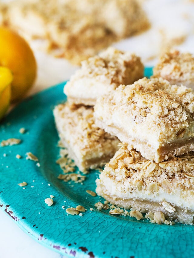 Delicious Lemon Cream Bars Recipe