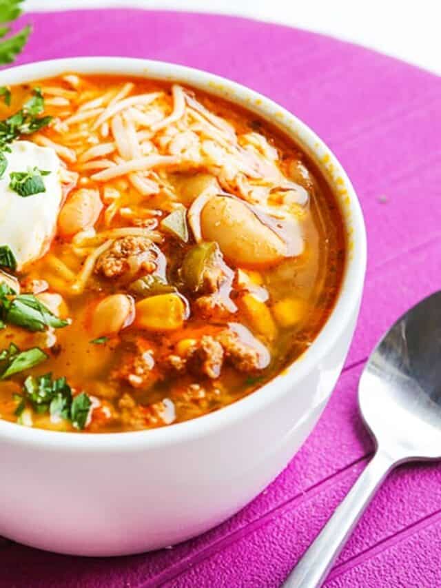 Delicious White Chili with Turkey for A Hot Bowl of Comfort Food Pip and Ebby