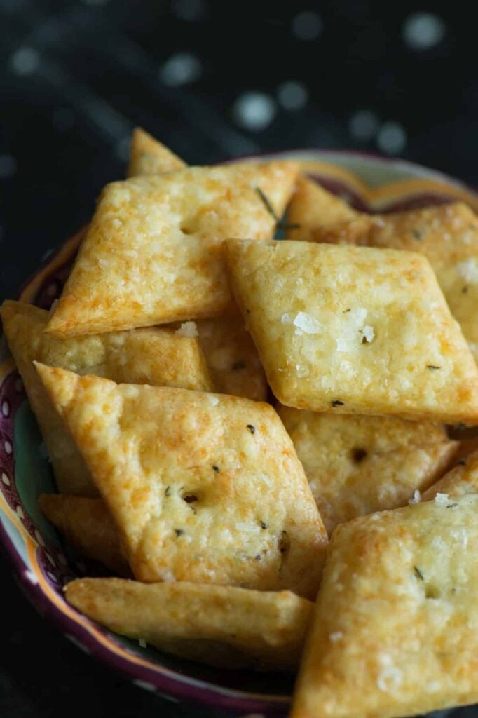 Cheese crackers in a bowl. 