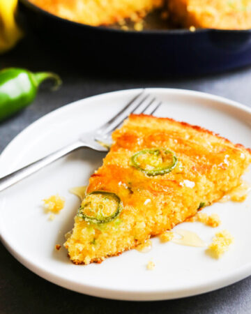 cropped-1118CheddarJalapenoCornbread511B2955post.jpg