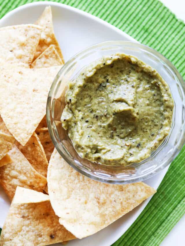 Enjoy Taco Truck Green Sauce All Year Long with this Copycat Recipe