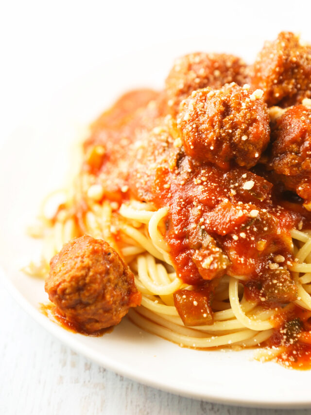 Plate of spaghetti and meatballs. 