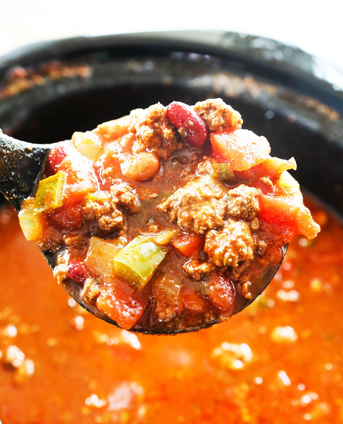 Slow Cooker Turkey Chili - Simply Happy Foodie