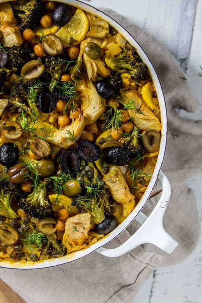 Oven baked paella with artichoke hearts. 